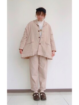 「アイテム（その他アウター、ピンク系）」を使った、まぁこさん（レディース・160cm）の春コーディネート