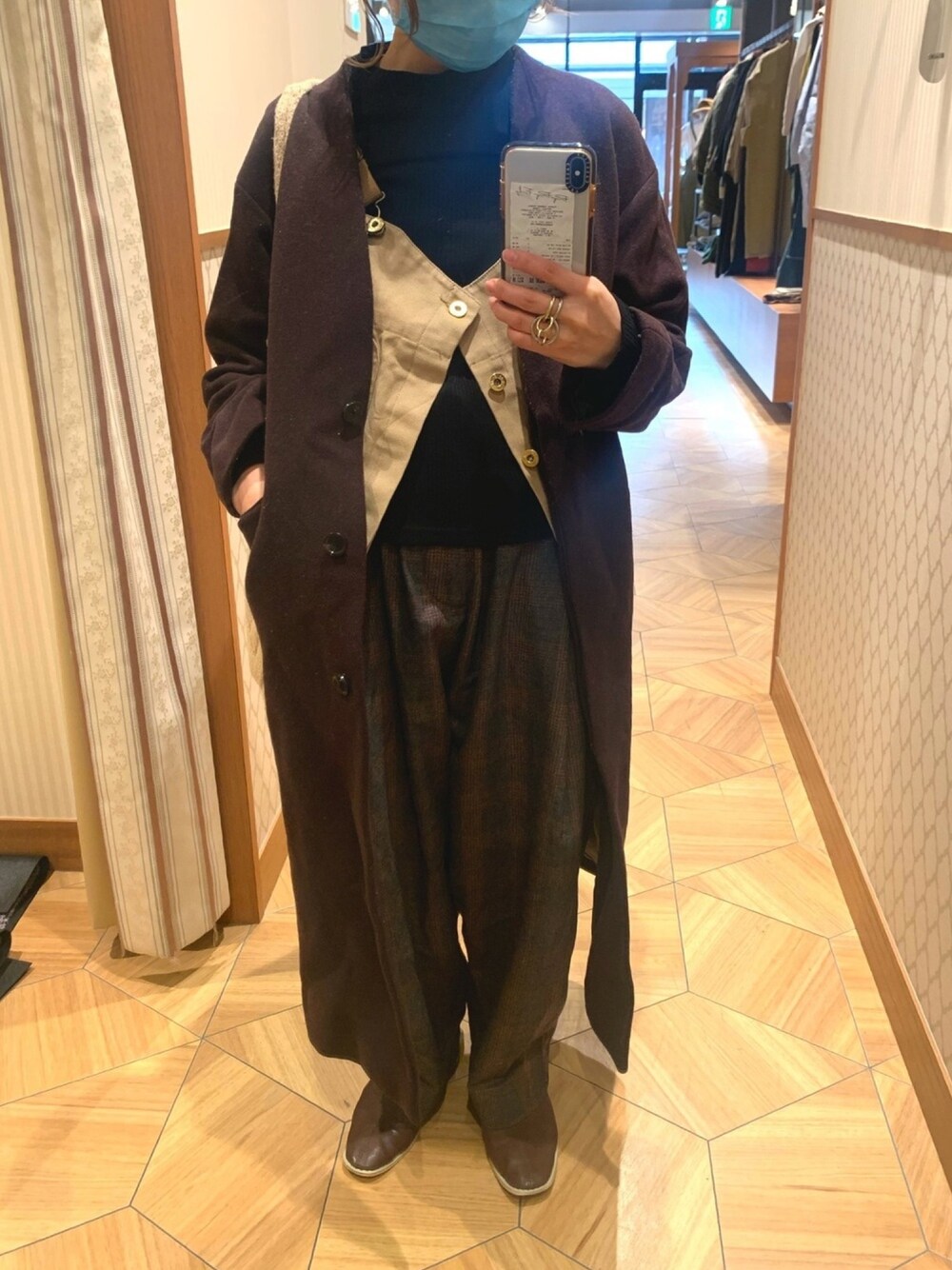「大人カジュアル、ベスト、レイヤードスタイル、低身長コーデ、アウター、johnbull」｜「FREAK'S STOREのアイテム（トップス、ベージュ系）」を使った、kinaさん（レディース・148cm）の冬コーディネートの1枚目の写真