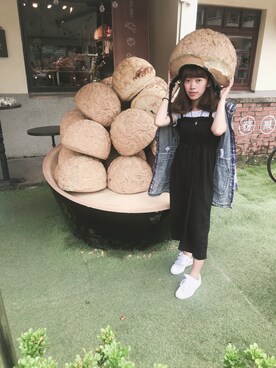 「Puma Basket Heartのアイテム（スニーカー、ホワイト系）」を使った、ㄅ萱⋈さん（レディース・151cm）の春コーディネート