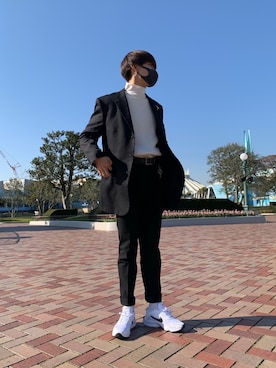 「Yves Saint Laurent（イヴサンローラン）のアイテム（キーケース/キーアクセサリー）」を使った、Hirotoさん（メンズ・177cm）の冬コーディネート