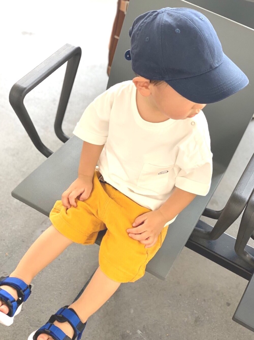 「1歳9ヶ月、夏コーデ、男の子、短パン、1歳、サンダル」｜「B:MING by BEAMSのB:MING by BEAMS / ヘビーウェイト ポケットTシャツ 19SS（Tシャツ/カットソー、ホワイト系）」を使った、yooさん（キッズ・80cm）の夏コーディネートの1枚目の写真