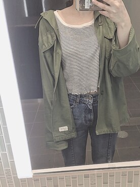 「select MOCA（セレクトモカ）の【GISELe4月号掲載】【GISELe12月号掲載】センタープレスストレートヘムラインカットオフダメージ加工デニム（デニムパンツ）」を使った、mさん（レディース・157cm）の春コーディネート