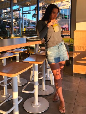 「Abercrombie&Fitch（アバークロンビーアンドフィッチ）のアイテム（スカート）」を使った、REIKAさん（レディース・162cm）の冬コーディネート