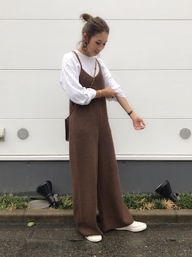 「RED CHOP WORKS（レッドチョップワークス）のアイテム（オールインワン・サロペット）」を使った、yanさん（レディース・160cm）の秋コーディネート