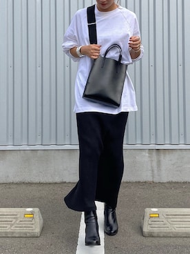 「アイテム（バングル/リストバンド）」を使った、yanさん（レディース・160cm）の秋コーディネート