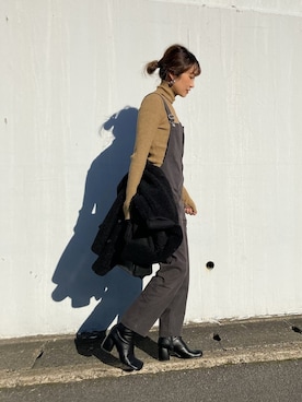 「TODAYFUL（トゥデイフル）のアイテム（オールインワン・サロペット）」を使った、yanさん（レディース・160cm）の冬コーディネート