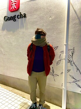 LAVI is wearing SENSE OF PLACE by URBAN RESEARCH "ボアスヌード∴"