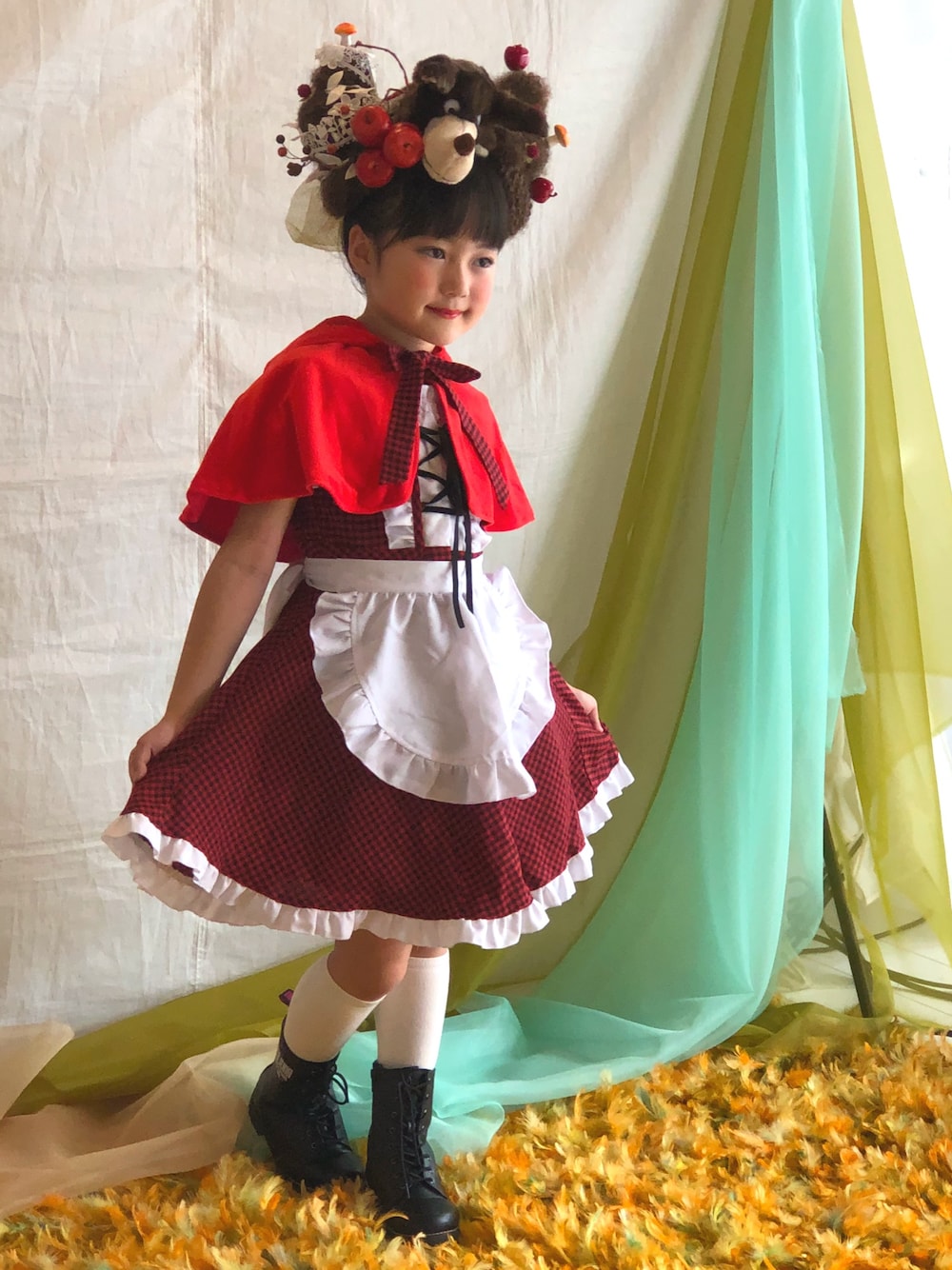 「ハロウィン、jette、イエッテ、赤ずきん、女の子」｜「Catherine Cottageのアイテム（ワンピース、レッド系）」を使った、ハル☆さん（キッズ・126cm）の秋コーディネートの1枚目の写真