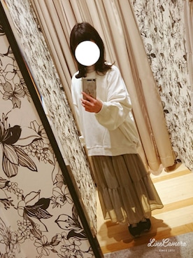 「ピスタチオ」｜「アイテム（スウェット）」を使った、みぃこさん（レディース・164cm）の冬コーディネート