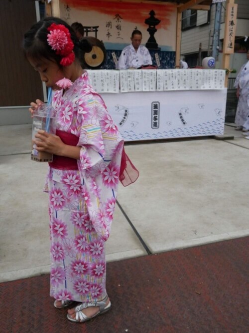 saramimi使用「Catherine Cottage（京都発！ 彩色兼美なゆかたセット　和ごころ「HANNARI」KID'S）」的時尚穿搭