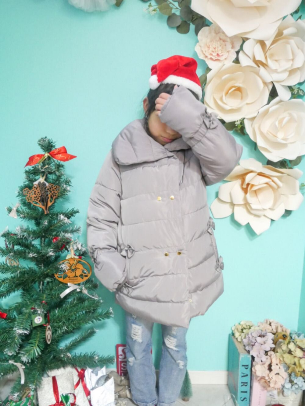 「キッズファッション、カジュアル、グレージュ、アウター、デニム、女の子、リボン、中綿コート」｜「メッセージ🥺のアイテム（その他、その他）」を使った、saramimiさん（キッズ・125cm）の冬コーディネートの1枚目の写真