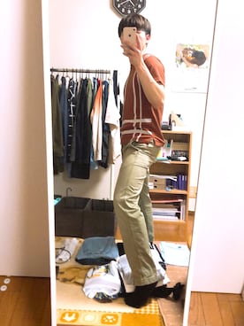 「TAKA-Q（タカキュー）のアイテム（Tシャツ/カットソー）」を使った、ゆーたさん（メンズ・172cm）の秋コーディネート