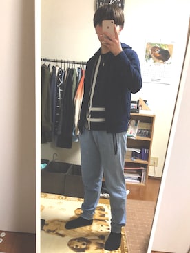 「TAKA-Q（タカキュー）のアイテム（Tシャツ/カットソー）」を使った、ゆーたさん（メンズ・172cm）の秋コーディネート
