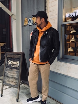 「ラフコーデ」｜「アイテム（ライダースジャケット）」を使った、鈴木 瞬さん（メンズ・176cm）の秋コーディネート