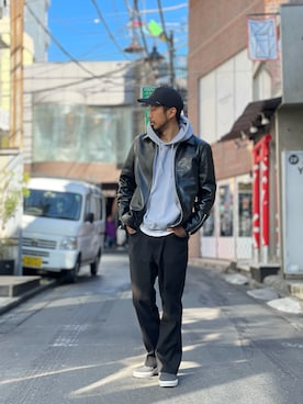 「ショット」｜「アイテム（ライダースジャケット）」を使った、鈴木 瞬さん（メンズ・176cm）の冬コーディネート