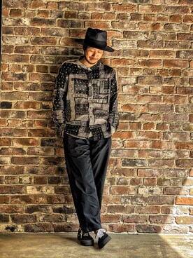 「ショット」｜「アイテム（チノパンツ）」を使った、鈴木 瞬さん（メンズ・176cm）の春コーディネート