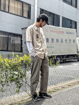 「ワークシャツ」｜「アイテム（グレー系）」を使った、鈴木 瞬さん（メンズ・176cm）の春コーディネート