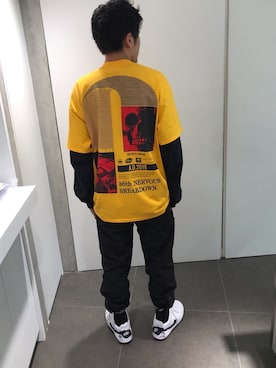 「KaneZ（ケインズ）のアイテム（Tシャツ/カットソー）」を使った、イトウセイさん（メンズ・170cm）の夏コーディネート