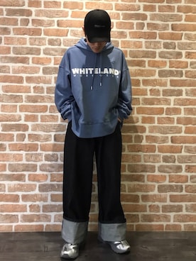 「blue」｜「アイテム（パーカー）」を使った、イトウセイさん（メンズ・170cm）の冬コーディネート