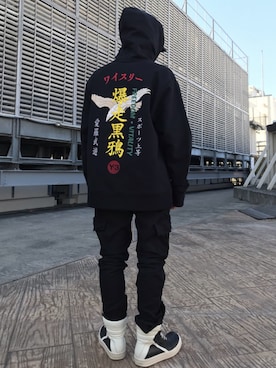 「Y-3（ワイスリー）のアイテム（トップス）」を使った、イトウセイさん（メンズ・170cm）の春コーディネート