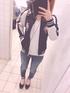 「NICE CLAUP（ナイスクラップ）のアイテム（ブルゾン）」を使った、R I N .さん（レディース・158cm）の春コーディネート