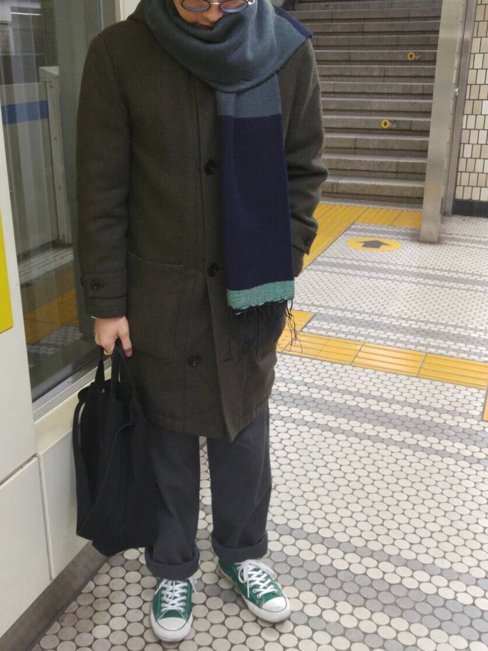 「TIVAのアイテム（マフラー、その他）」を使った、farrattiさん（メンズ・172cm）の冬コーディネートの1枚目の写真