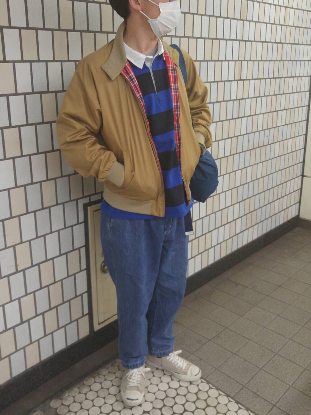 「BEN DAVIS/WHITE LABELのアイテム（その他トップス、その他）」を使った、farrattiさん（メンズ・172cm）の春コーディネートの1枚目の写真