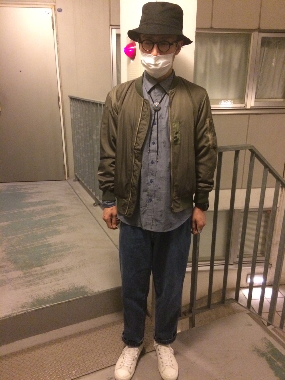 「GUのアイテム（ハット、ブラック系）」を使った、farrattiさん（メンズ・172cm）の春コーディネートの1枚目の写真