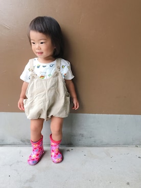 「寒い」｜「アイテム（サロペット/オーバーオール）」を使った、コハナさん（キッズ・80cm）の秋コーディネート