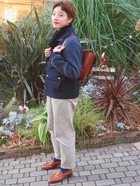 「R&D.M.Co OLDMAN’S TAILOR（オールドマンズテイラー）のアイテム（パンツ）」を使った、渡邊リオさん（レディース・161cm）の冬コーディネート