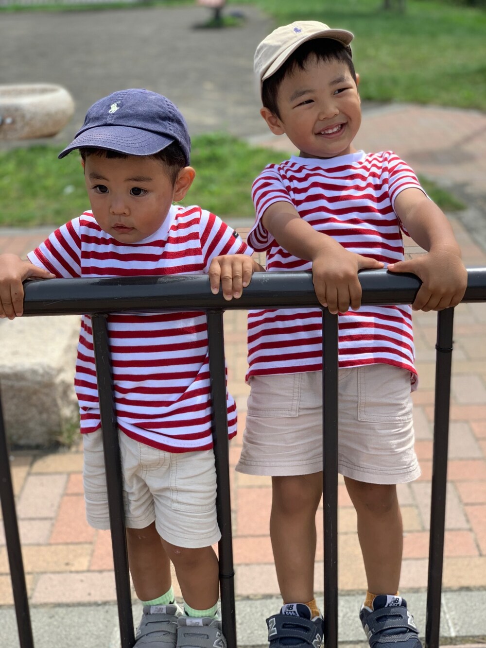 「おそろいコーデ、男の子コーデ、ボーダー、年子兄弟」｜「POLO RALPH LAURENのアイテム（キャップ、ブルー系）」を使った、EBIHARA    NOZOMIさん（キッズ・90cm）の夏コーディネートの1枚目の写真