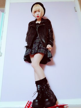 「厚底」｜「アイテム（ライダースジャケット）」を使った、うどんさん（レディース・143cm）の春コーディネート