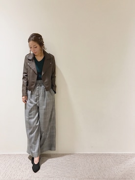 「Te chichi TERRASSE（テチチテラス）のアイテム（ライダースジャケット）」を使った、RISA HARADAさん（レディース・165cm）の秋コーディネート