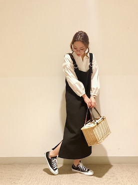 「Te chichi TERRASSE」｜「アイテム（スニーカー）」を使った、RISA HARADAさん（レディース・165cm）の春コーディネート