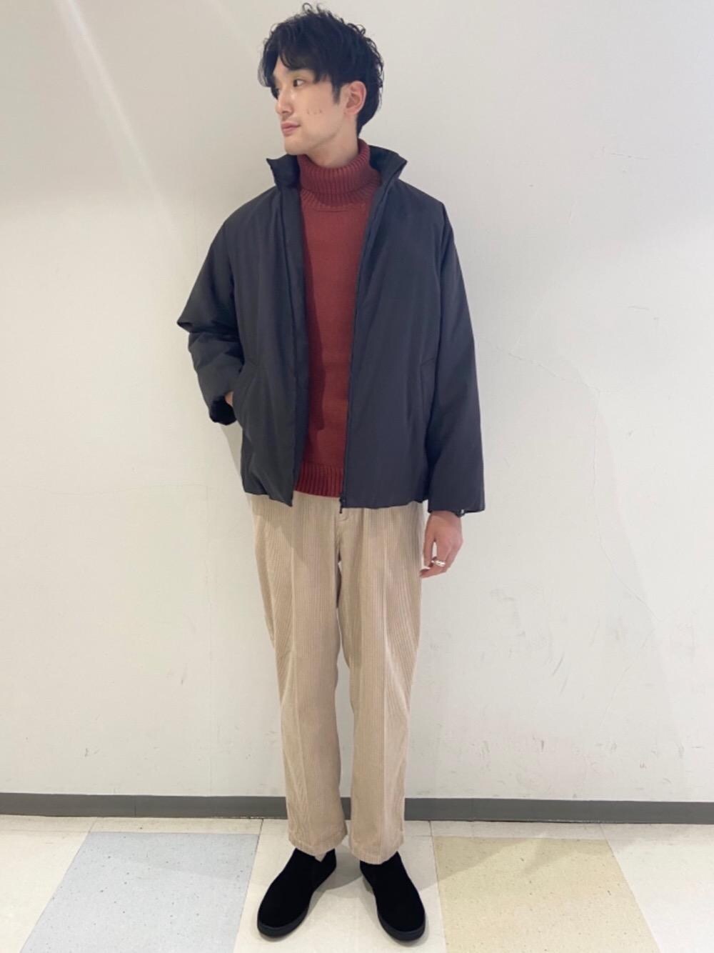 「大人カジュアル、casual、一押しのアウタースタイル」｜「green label relaxingのSC GLR スリッポン スニーカー V2（スリッポン、その他）」を使った、よしださん（メンズ・188cm）の冬コーディネートの1枚目の写真