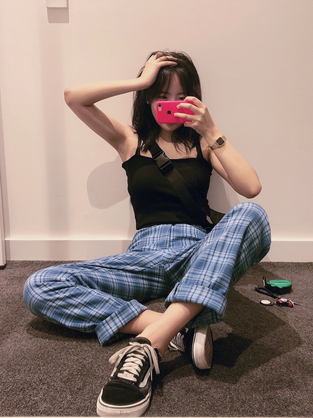 「ootd、カジュアル、ワイドパンツ、休日スタイル、シンプル、VANS、brandymelville」｜「VANSのアイテム（シューズ、ブラック系）」を使った、Stellaaaaaさん（レディース・168cm）の冬コーディネートの1枚目の写真