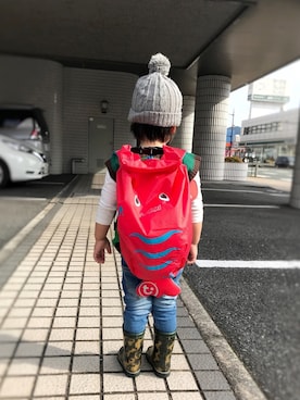 「OSHKOSH（オシュコシュ）のアイテム（レインシューズ）」を使った、Rioさん（キッズ・90cm）の冬コーディネート