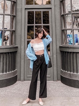 「LOVFEE（ラッフィ）のアイテム（スラックス）」を使った、Andrea Kuoさん（レディース・160cm）の秋コーディネート