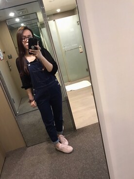 「NET（ネット）のアイテム（つなぎ/オールインワン）」を使った、Vivianさん（レディース・156cm）の冬コーディネート
