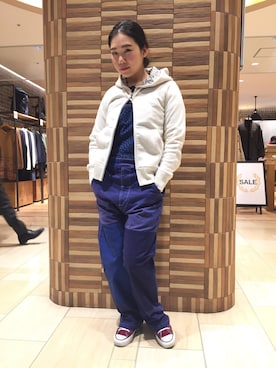 「ボヘミアンズ」｜「アイテム（サロペット/オーバーオール）」を使った、小林さん（レディース・155cm）の冬コーディネート