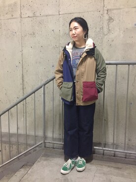 「MANASTASH（マナスタッシュ）のアイテム（マウンテンパーカー）」を使った、小林さん（レディース・155cm）の秋コーディネート