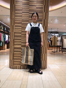 「スポサン」｜「アイテム（ジャンパースカート）」を使った、小林さん（レディース・155cm）の夏コーディネート