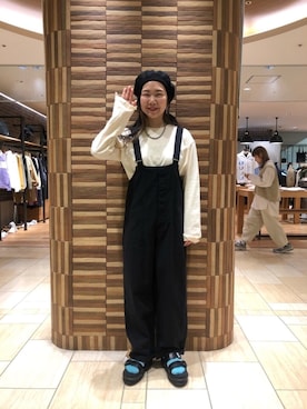 「MANASTASH（マナスタッシュ）のアイテム（オールインワン・サロペット）」を使った、小林さん（レディース・155cm）の春コーディネート