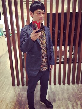 「Johnbull Private labo（ジョンブルプライベートラボ）のアイテム（デニムジャケット）」を使った、宮田麺児さん（メンズ・178cm）の冬コーディネート