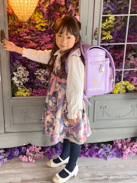 「nino（ニノ）の[110-130]シャンタンフラワーワンピース（ワンピース、ピンク系）」を使った、LaLaLa.....✧︎*。さん（キッズ・120cm）の春コーディネート