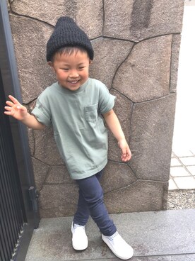 「Tシャツ×デニム」｜「アイテム（スリッポン）」を使った、Minatoさん（キッズ・100cm）の春コーディネート