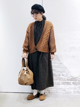 「刺繍」｜「アイテム（モカシン/デッキシューズ）」を使った、ささき｟名古屋/イオンモール大高｠さん（レディース・152cm）の冬コーディネート