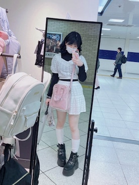 「FEKETE（フェケテ）のアイテム（セットアップ）」を使った、愛ゆえにさん（レディース・154cm）の春コーディネート
