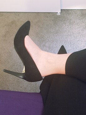 「CHARLES & KEITH（チャールズ & キース）のアイテム（パンプス、ブラック系）」を使った、Thao Nguyenさん（レディース）の秋コーディネート