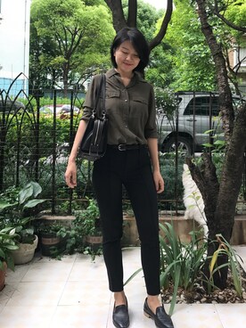 「VINCE（ヴィンス）のアイテム（シャツ/ブラウス）」を使った、圈圈さん（レディース・157cm）の春コーディネート